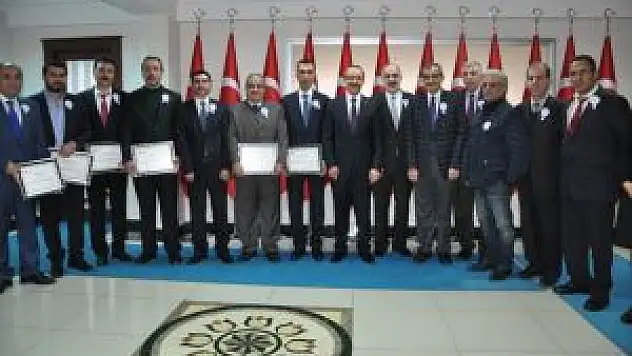 Muş'ta Vergi Rekortmenlerine Teşekkür Belgesi