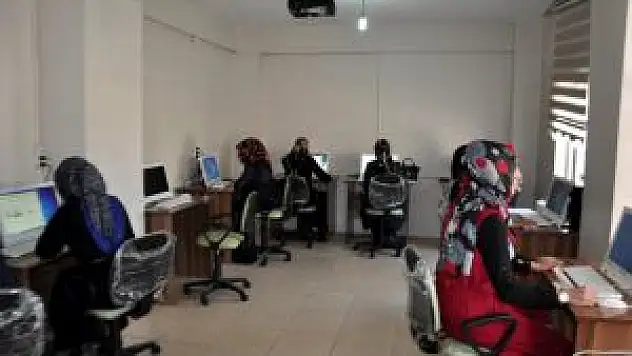 Hizan'da Kadınlara Yönelik Bilgisayar Kursu