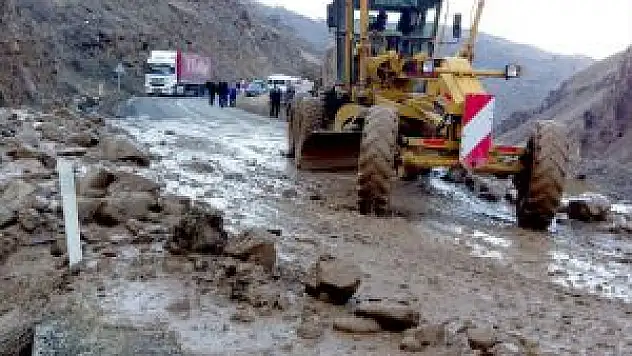 Kars'ta Heyelan