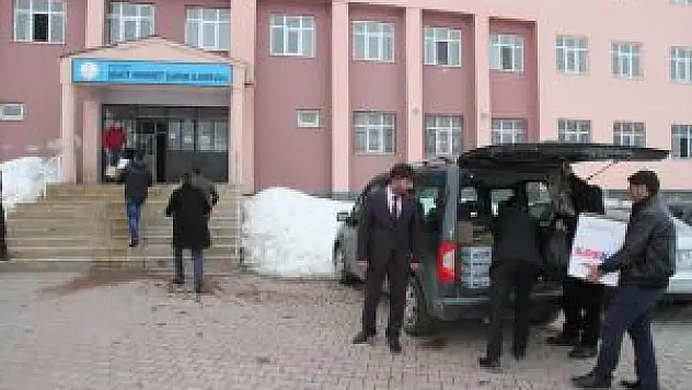 Muş'ta Öğrencilere Yardım