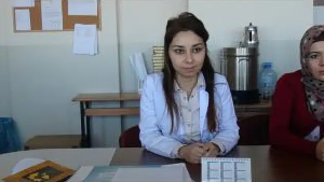 Karlıova'da Öğrencilere Giyim Yardımı