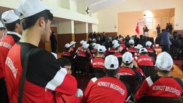 Muş'ta Sporculara Malzeme Yardımı