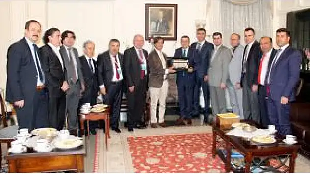 Van Tso'nun İran Ziyareti