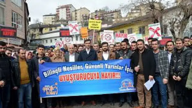 Bitlis'te 'Uyuşturucuya Hayır' Yürüyüşü Düzenlendi