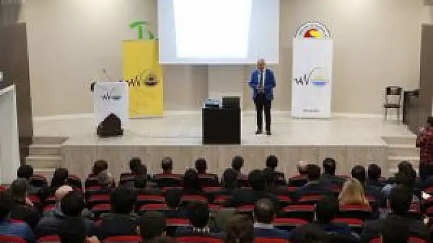 Van'da Belediye Çalışanlarına Sertifika Verildi
