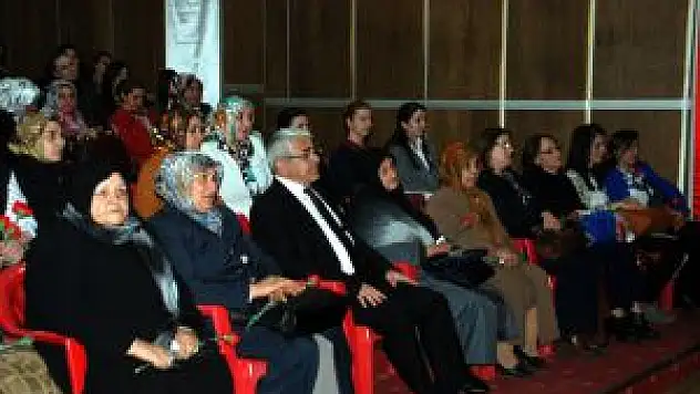 Kars Belediyesinde 8 Mart Dünya Kadınlar Günü Kutlandı