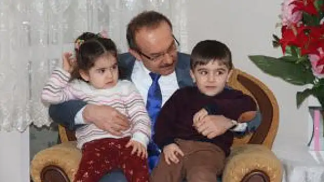 Muş Valisi 8 Mart Dünya Kadınlar Gününde Şehit Eşlerini Ziyaret Etti