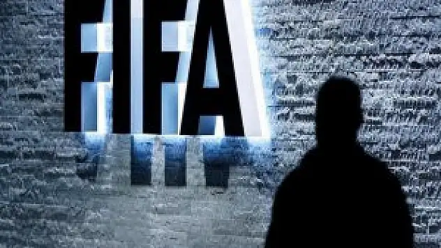 23 futbolcu men edildi