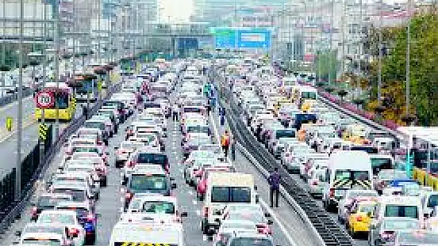 Trafiğe kayıtlı araç sayısı 20 milyon