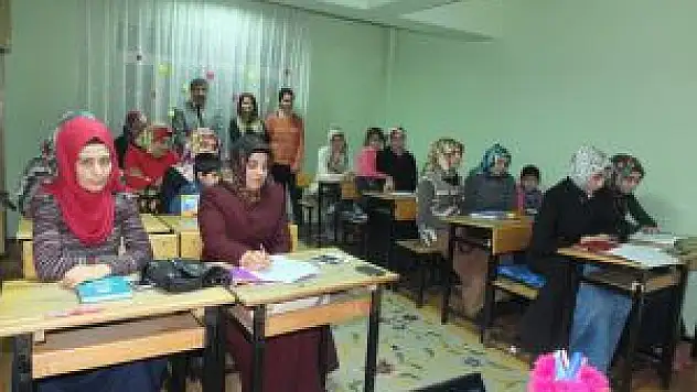 Muş Varto'da Çocuk Eğitim Kursu
