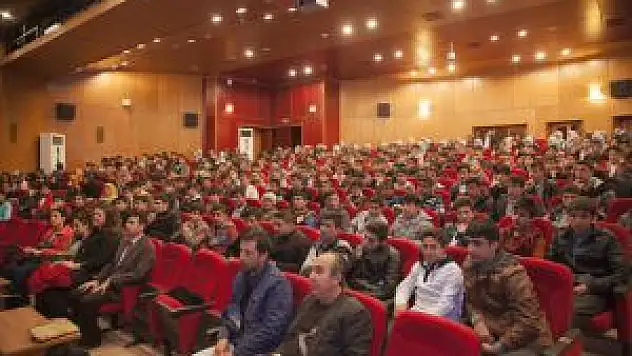 Bitlis Ahlat'ta İstiklal Marşı'nın Kabulü Ve Mehmet Akif Ersoy'u Anma Günü