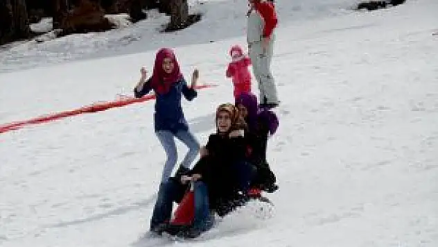 Kars Cıbıltepe'de Kayak Keyfi