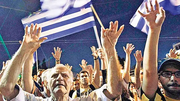 Fitch Ratings, Finlandiya'nın kredi notunu düşürdü, Yunanistan'ın notunu ise korudu