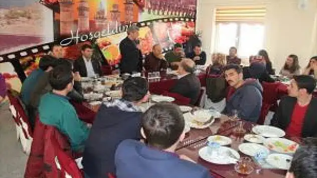 Vali Çınar, Stajyer Öğretmenlerle Bir Araya Geldi