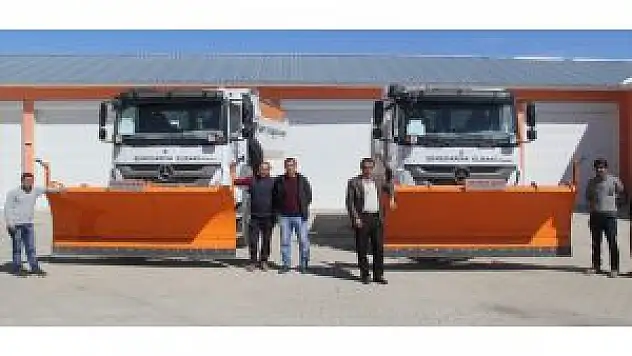 Başkale Belediyesi Yeni İş Makineleri Satın Aldı