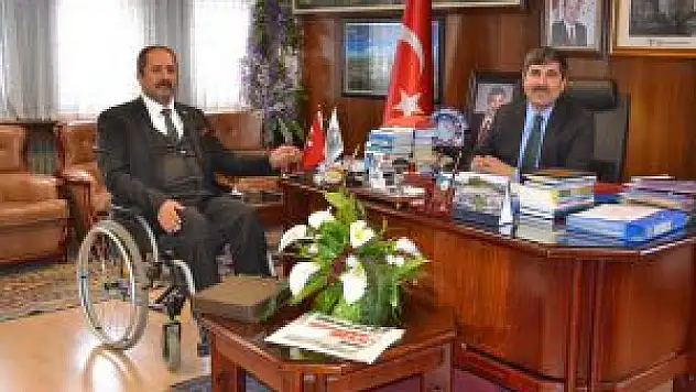 Muş Ziraat Odası Başkanı Hakim Yıldırım'dan Muş Belediye Başkanı Asya'ya Ziyaret