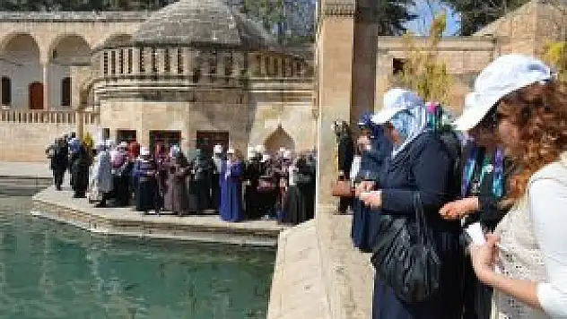 Malatya'da Engelli Anneleri Şanlıurfa'yı Gezdi
