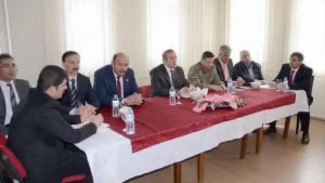 Sarıkamış Kaymakamı Karaman, Muhtarlarla Buluştu
