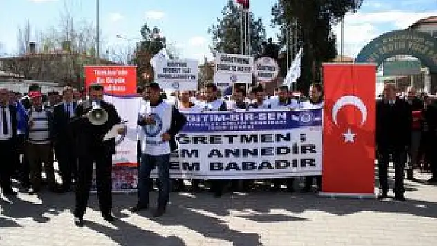 Iğdır'da Öğretmene Şiddet Kınandı