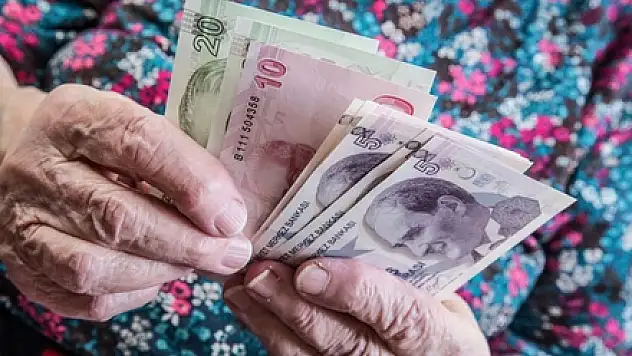 Sağlık Çalışanına Erken Emeklilik Ütopya! 82 Yıl Çalışması Gerekiyor
