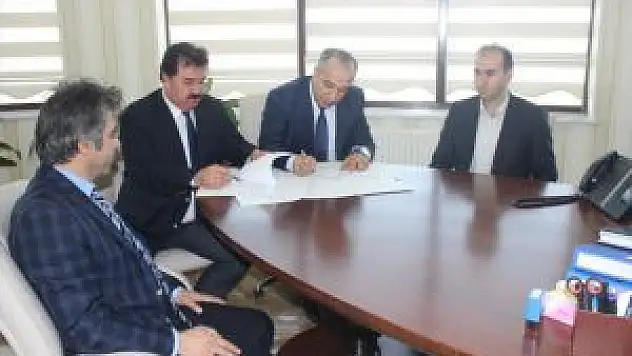 Muş Karayollarından Mşü'ye Destek