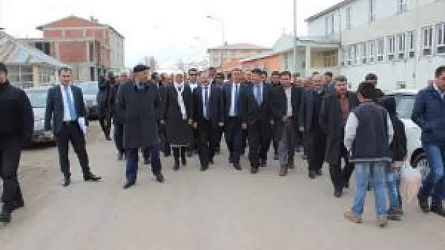 Ak Parti Erzurum Milletvekili Deligöz, Karayazı'da
