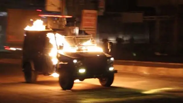 Sondakika Van'da PKK Terör Örgütünden Polis zırhlı Aracına 3 Ayrı Saldırı