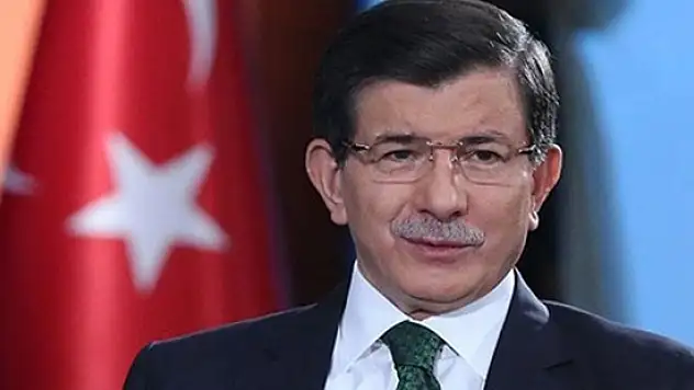 Davutoğlu yeni anayasa için tam başkanlık istedi
