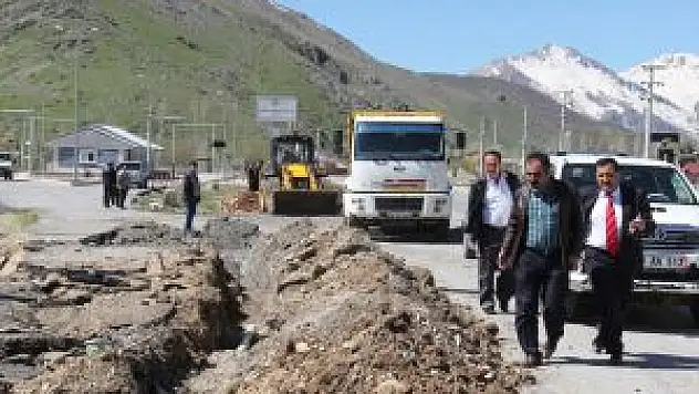 Bitlis'te, Eskiyen İçme Suyu Hatları Yenileniyor
