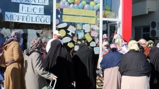 Aşkale'de Kermes Düzenlendi