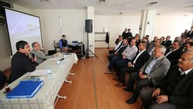 Darende Belediye Başkanı Eser, Muhtarlarla Bir Araya Geldi