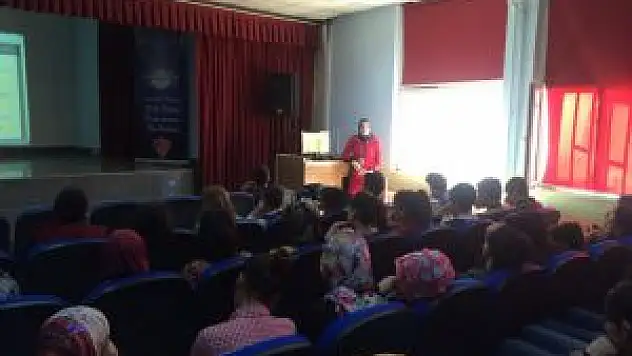 Özalp'ta Öğrencilere İlk Yardım Eğitimi