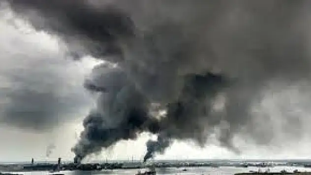 Meksika'da petrol tesislerinde patlama oldu