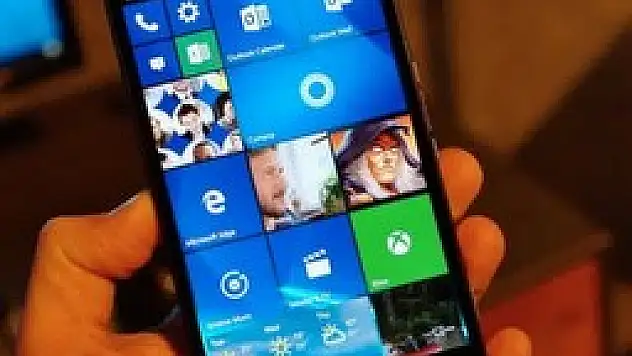 Windows Phone ve Lumia tepetaklak oldu
