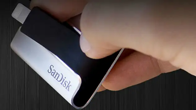 iPad ve iPhone Kullanıcılarına Özel 128 GB'lık Sandisk Flaş