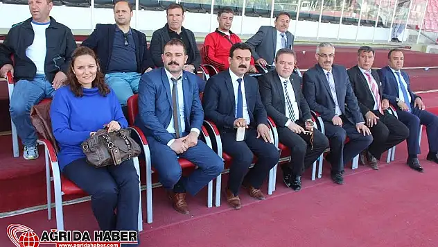 AĞRI'DA KREDİ YURTLAR KURUMLARI ARASI FUTBOL MÜSABAKASI