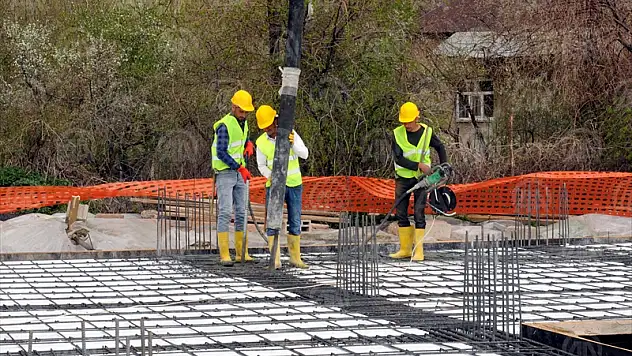 Gevaş'ta temel atma töreni