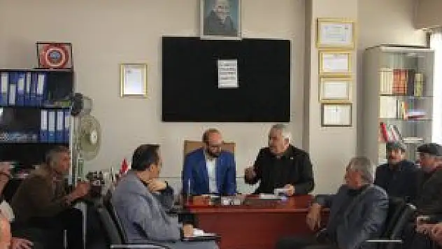 Ak Parti Ağrı İl Başkanı Atmaca, Muhtarlarla Bir Araya Geldi