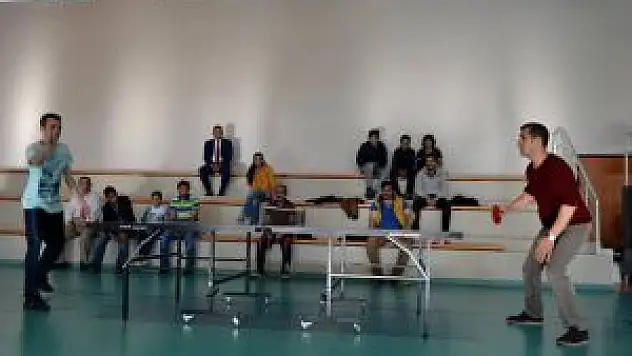 Hizan'da Tenis Turnuvası Sona Erdi