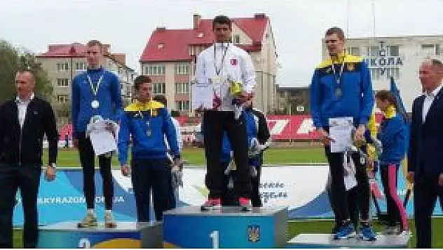 Milli Sporcular Erzincan'a Dereceyle Döndü