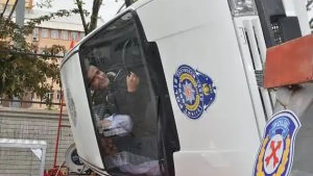 Muş'ta, 'Güvenli Yolculuk İçin Emniyet Kemeri' Kampanyası