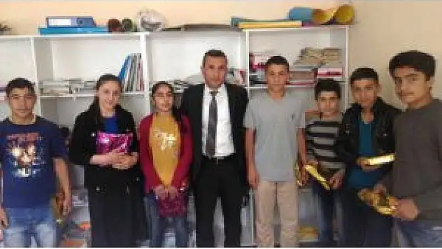 Başkan Çetinsoy'dan Öğrencilere Ödül