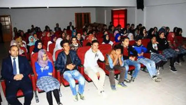 Erciş'te 'Gelecek Daha Net' Semineri