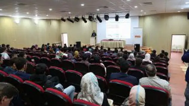 Yyü'de 'Yeni İş Fırsatları, Gelecek Ve Kariyer' Semineri