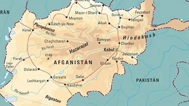 Taliban'dan , Nato Üssüne Büyük Darbe! Afgan ordusu kamuflajları giyerek Nato üssüne sızdılar