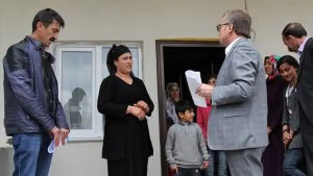 Van Terör Mağduru Ailelere Yardımı
