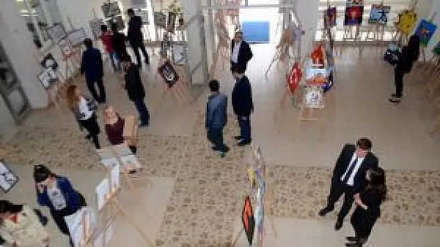 Hizanlı Öğrencilerden Resim Sergisi