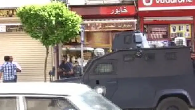 Polis ile PKK'lılar Arasında Çatışma
