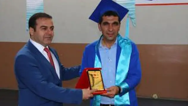 Erciş Myo'da Mezuniyet Töreni