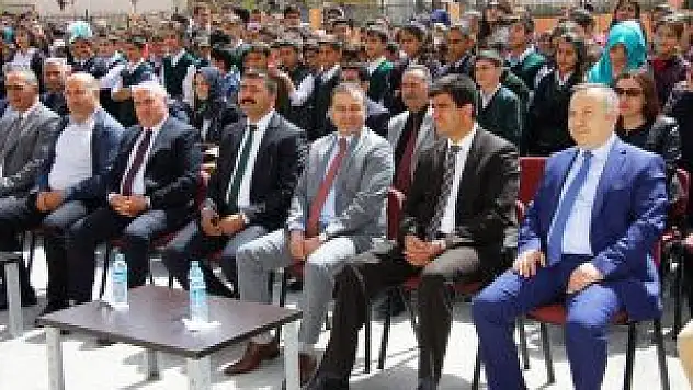 Erciş'te '4006 Bilim Fuarı'